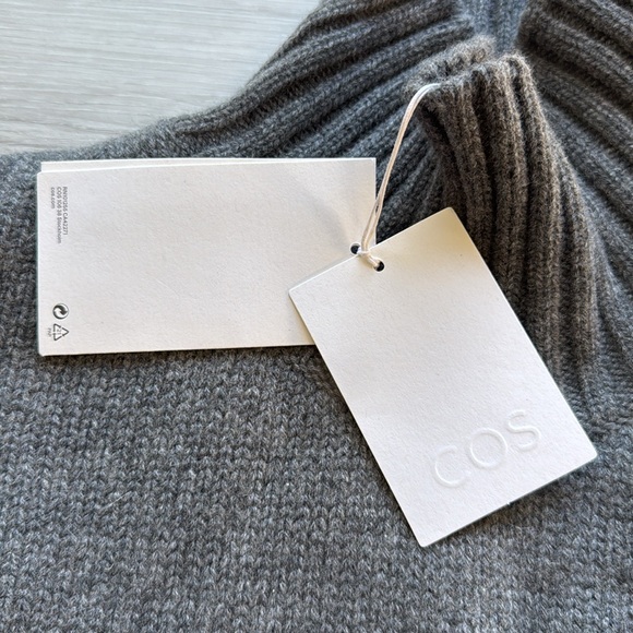 COS Chunky Pure Cashmere Turtleneck Sweater gray size L nwt - Picture 10 of 10